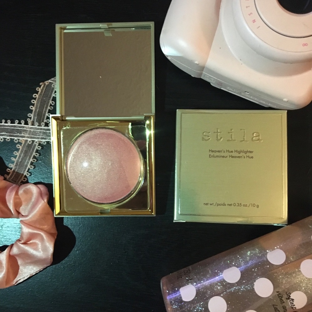 Stila Heaven’s Hue Highlighter in Incandescence